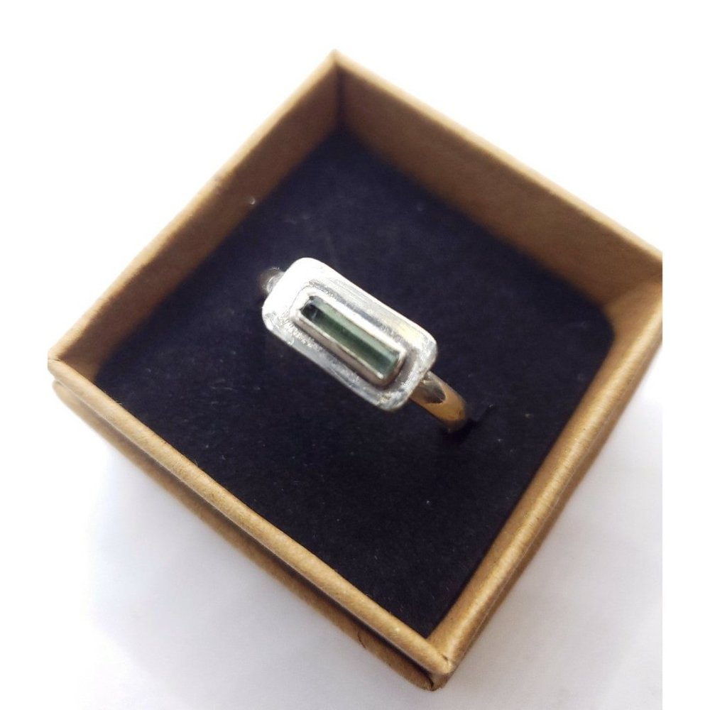 Green raw Tourmaline Crystal Ring handmade sterling silver artisan handmade ring - Picture 6 of 12